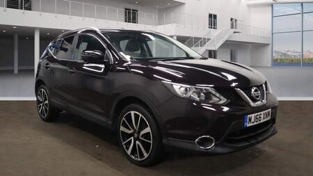 NISSAN QASHQAI 1.2 DIG-T Tekna XTRON 2WD Euro 6 (s/s) 5dr