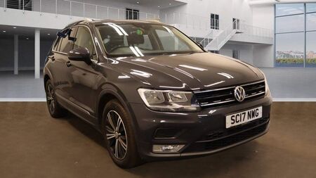 VOLKSWAGEN TIGUAN 2.0 TDI BlueMotion Tech SE Navigation DSG Euro 6 (s/s) 5dr